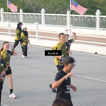 Runner Photo 6829001