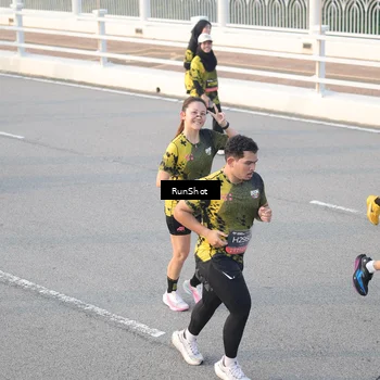 Runner Photo 6829011