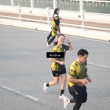 Runner Photo 6829019