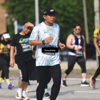 Runner Photo 6829020