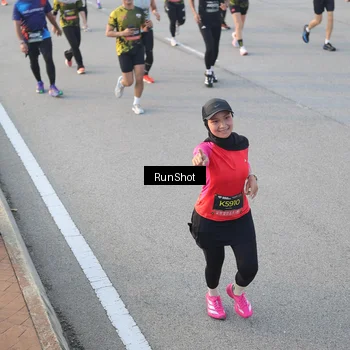 Runner Photo 6829042