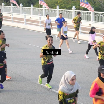 Runner Photo 6829063