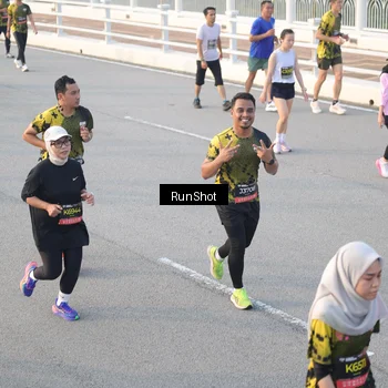 Runner Photo 6829068