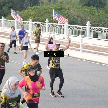 Runner Photo 6829072