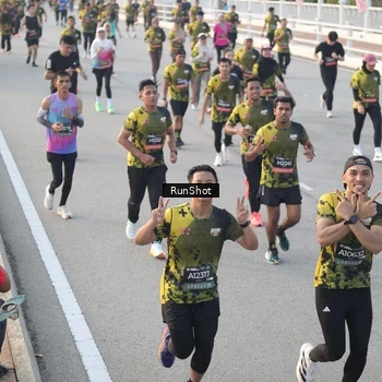 Runner Photo 6829118