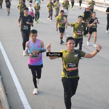 Runner Photo 6829149