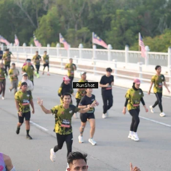 Runner Photo 6829163