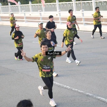 Runner Photo 6829189