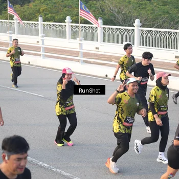 Runner Photo 6829210