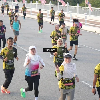 Runner Photo 6829234