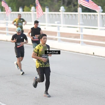 Runner Photo 6829239