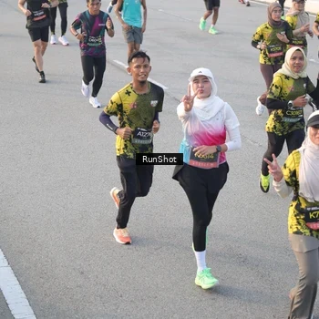 Runner Photo 6829247