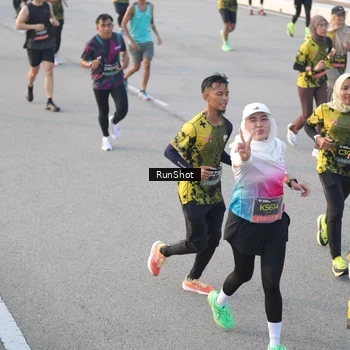 Runner Photo 6829251