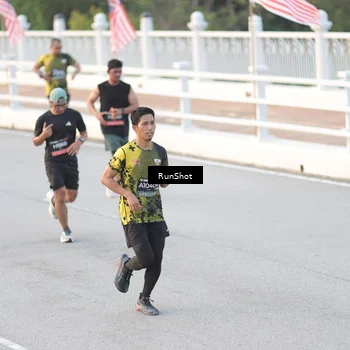Runner Photo 6829279