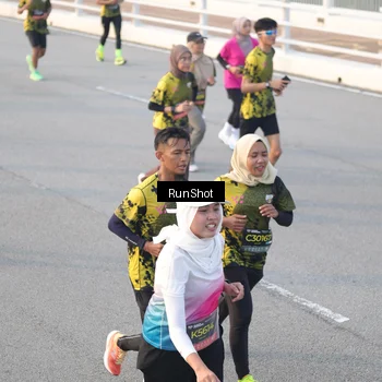 Runner Photo 6829299