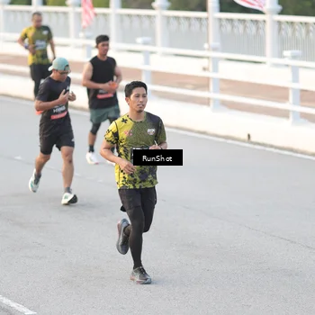 Runner Photo 6829352
