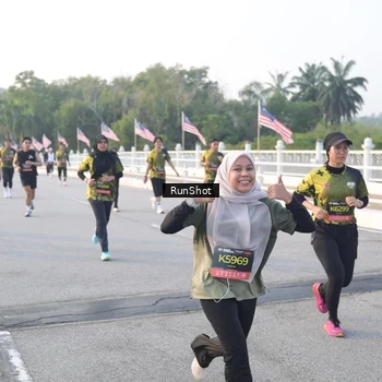 Runner Photo 6829370