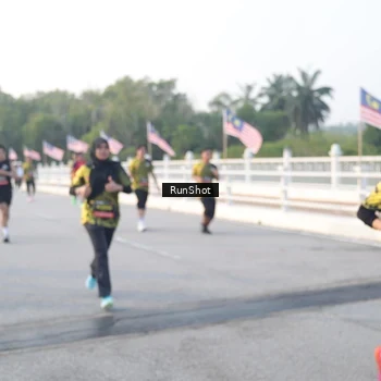 Runner Photo 6829384