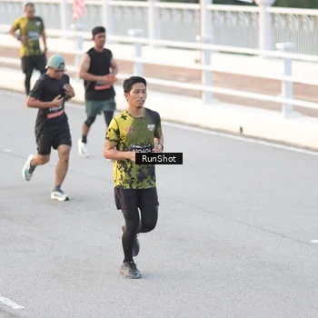 Runner Photo 6829395