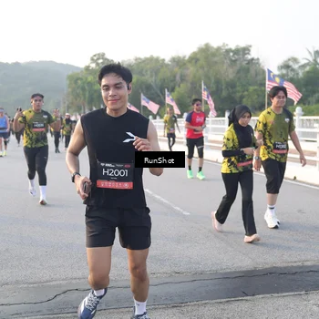 Runner Photo 6829456