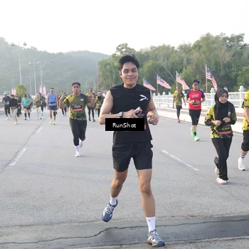 Runner Photo 6829458