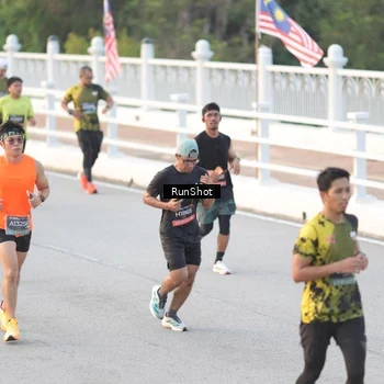 Runner Photo 6829532