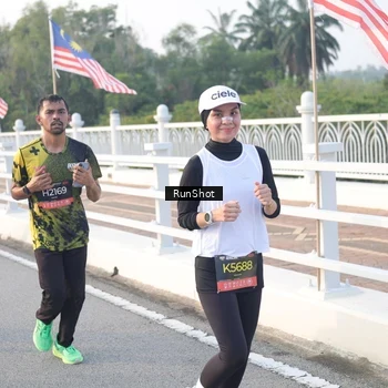 Runner Photo 6829644