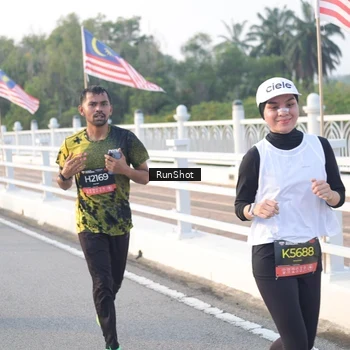 Runner Photo 6829645
