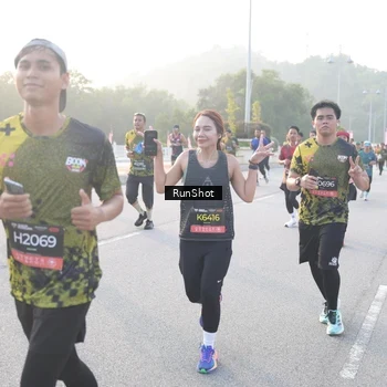 Runner Photo 6829667