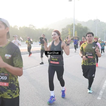 Runner Photo 6829678