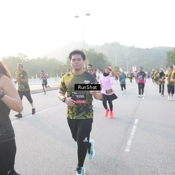 Runner Photo 6829688