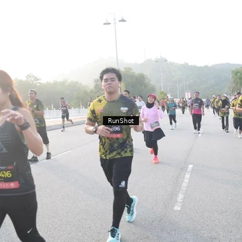 Runner Photo 6829698