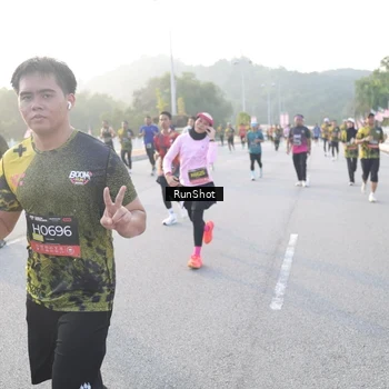 Runner Photo 6829701