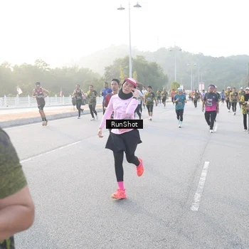 Runner Photo 6829709