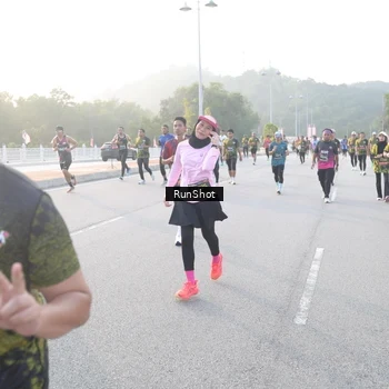 Runner Photo 6829711