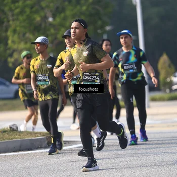 Runner Photo 6829752