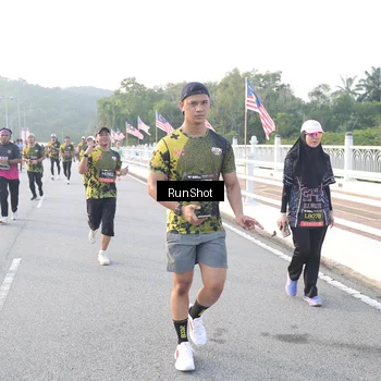 Runner Photo 6829753