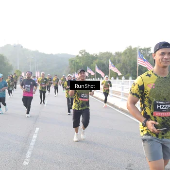 Runner Photo 6829756