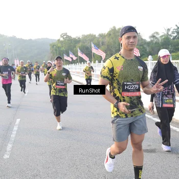 Runner Photo 6829758