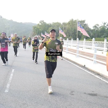 Runner Photo 6829773