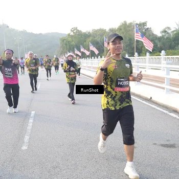 Runner Photo 6829777