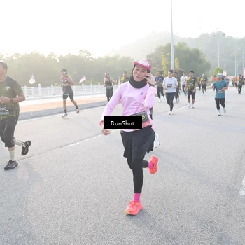 Runner Photo 6829787