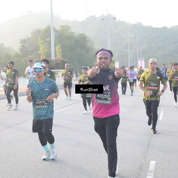 Runner Photo 6829793
