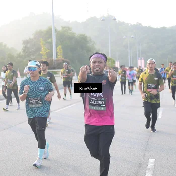 Runner Photo 6829800