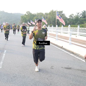 Runner Photo 6829805