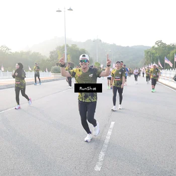 Runner Photo 6829913