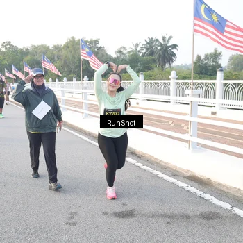 Runner Photo 6829944