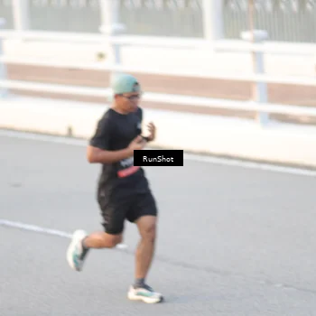 Runner Photo 6829982