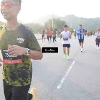 Runner Photo 6830018