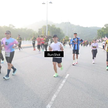 Runner Photo 6830025